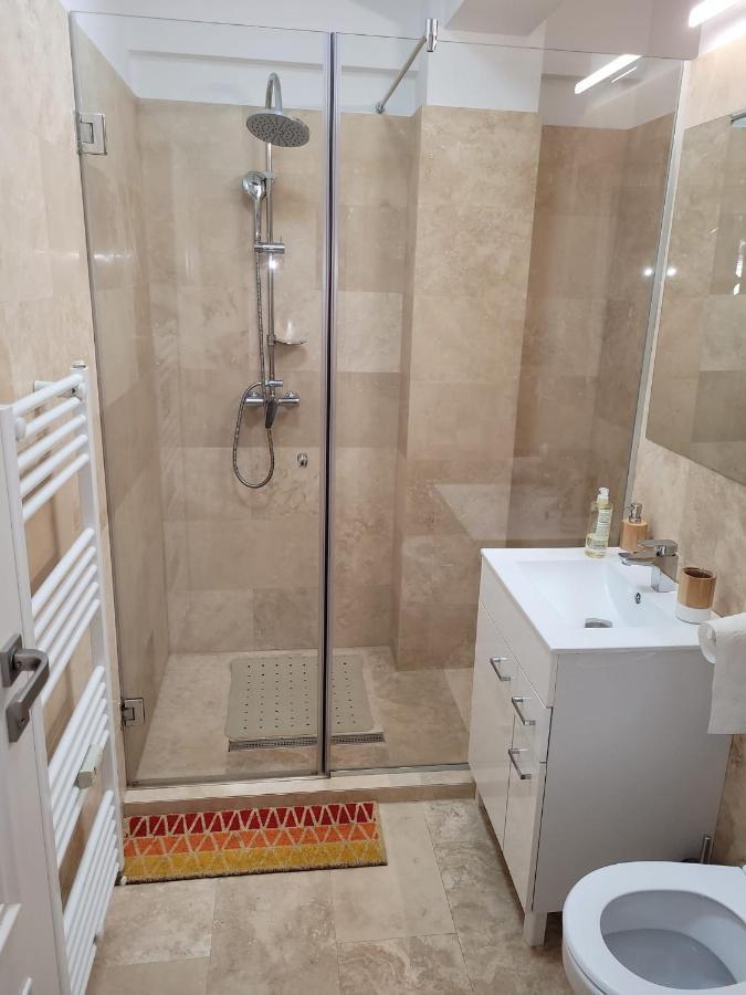 Lovely Apartment Near City Center クルージュ＝ナポカ エクステリア 写真