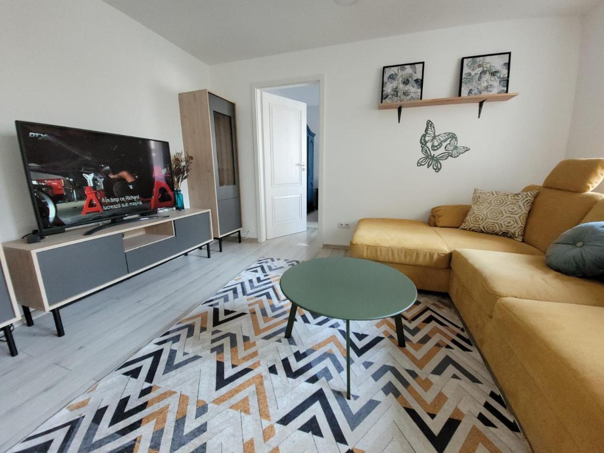 Lovely Apartment Near City Center クルージュ＝ナポカ エクステリア 写真
